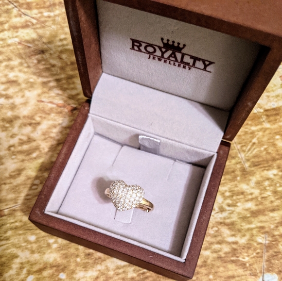 18k natural diamond pave heart ring - Picture 6 of 9